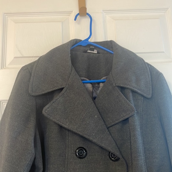 Coat - Picture 2 of 6